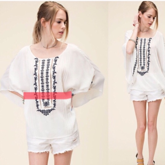 💋Embroidered Top💋 - Picture 4 of 4